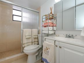 6880 Abbott Ave 212, Miami Beach FL 33141