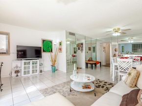 6880 Abbott Ave 212, Miami Beach FL 33141