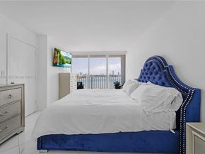 7601 E Treasure Dr 819, North Bay Village FL 33141