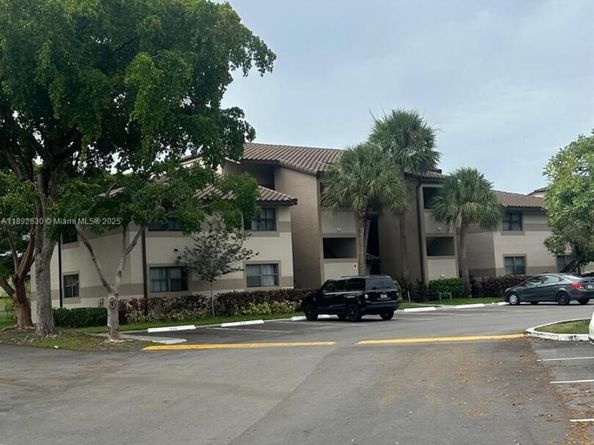 9941 Nob Hill Ln 9941, Sunrise FL 33351