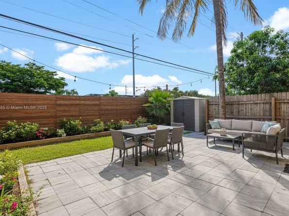 941 SW 20th Ct, Delray Beach FL 33445