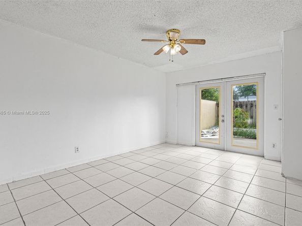 941 SW 20th Ct, Delray Beach FL 33445