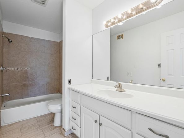 941 SW 20th Ct, Delray Beach FL 33445