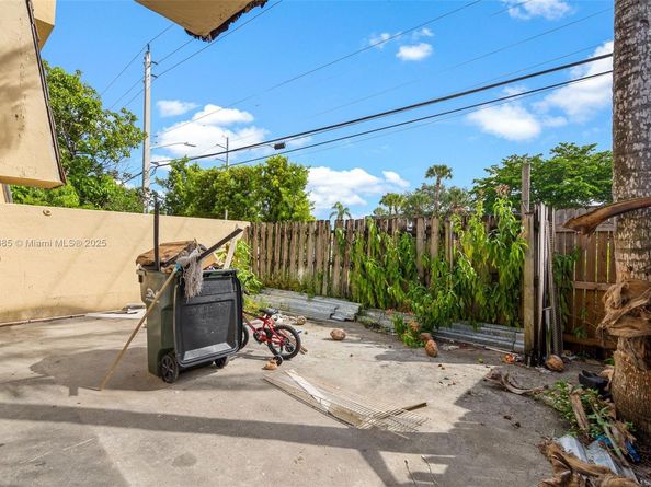 941 SW 20th Ct, Delray Beach FL 33445