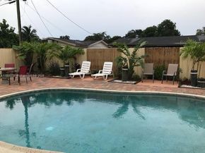 6740 Douglas St, Hollywood FL 33024