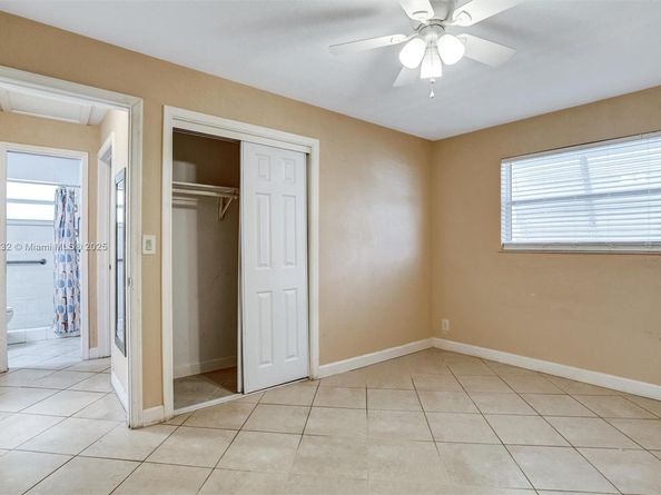 6740 Douglas St, Hollywood FL 33024