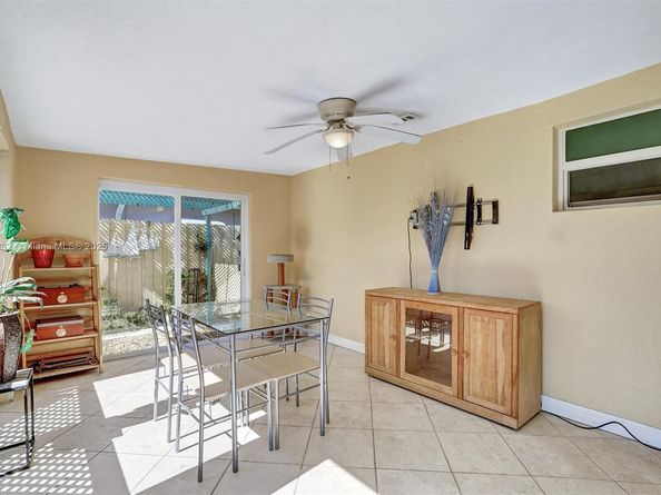 6740 Douglas St, Hollywood FL 33024