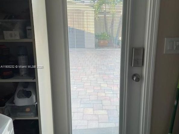 6740 Douglas St, Hollywood FL 33024