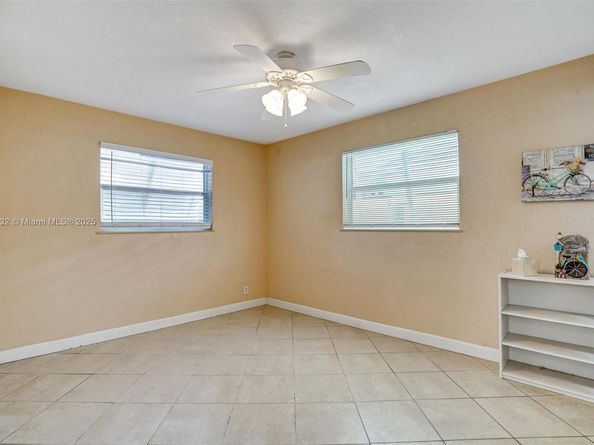 6740 Douglas St, Hollywood FL 33024