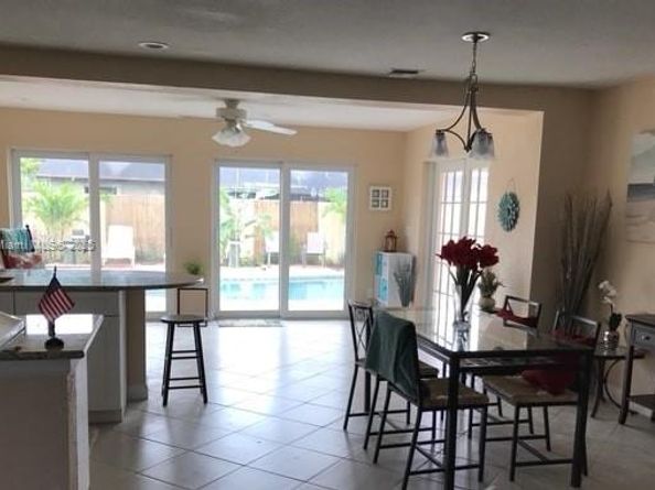 6740 Douglas St, Hollywood FL 33024