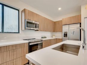 4652 NW 83rd Ave, Doral FL 33166