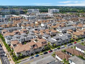 4652 NW 83rd Ave, Doral FL 33166