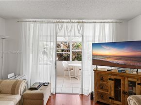 2998 NW 48th Ter 424, Lauderdale Lakes FL 33313