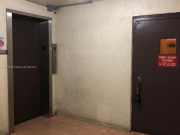 220 SW 9th Ave 519, Hallandale Beach FL 33009