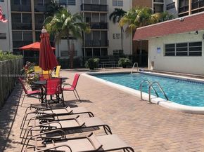 220 SW 9th Ave 519, Hallandale Beach FL 33009