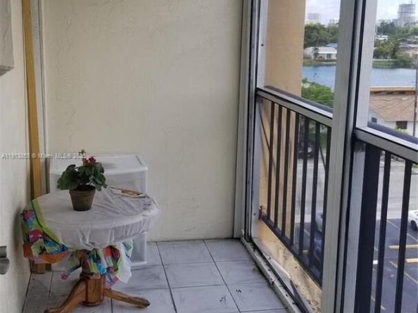 220 SW 9th Ave 519, Hallandale Beach FL 33009