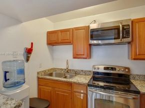 2455 Flamingo Dr 201, Miami Beach FL 33140