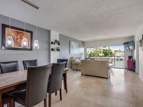 2455 Flamingo Dr 201, Miami Beach FL 33140