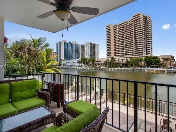 2455 Flamingo Dr 201, Miami Beach FL 33140