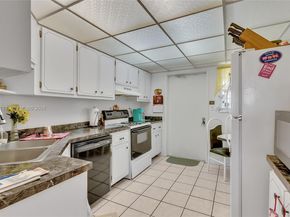 3535 Broken Woods Dr 302, Coral Springs FL 33065