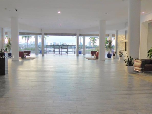 800 West Ave 523, Miami Beach FL 33139