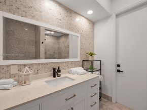 5801 SW 35th St, Miami FL 33155