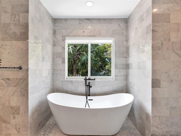 5801 SW 35th St, Miami FL 33155