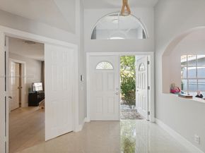 803 Heritage Dr, Weston FL 33326