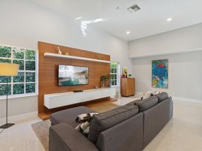 803 Heritage Dr, Weston FL 33326