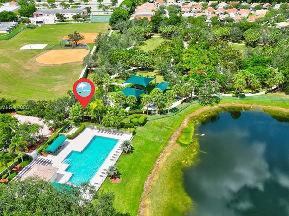 803 Heritage Dr, Weston FL 33326