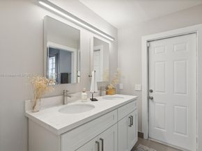 803 Heritage Dr, Weston FL 33326