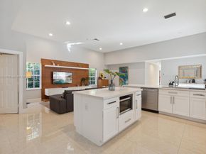 803 Heritage Dr, Weston FL 33326