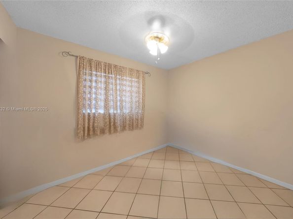 7517 N Augusta Drive, Hialeah FL 33015