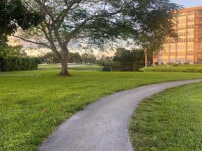 1300 St Charles Place PH12, Pembroke Pines FL 33026