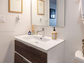 1300 St Charles Place PH12, Pembroke Pines FL 33026
