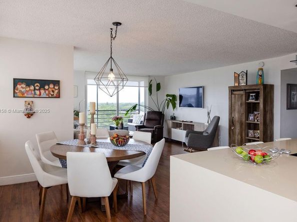 1300 St Charles Place PH12, Pembroke Pines FL 33026