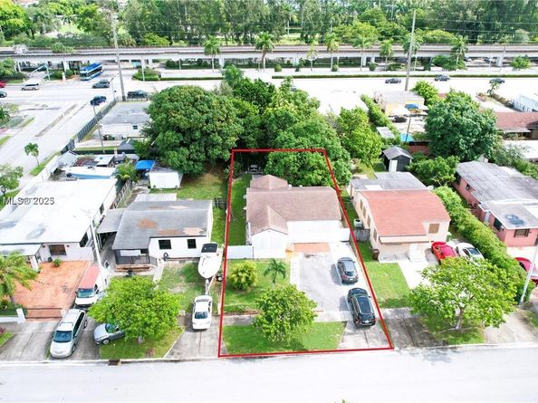 217 E 20th St, Hialeah FL 33010