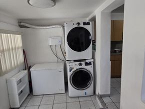 217 E 20th St, Hialeah FL 33010
