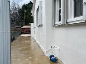 217 E 20th St, Hialeah FL 33010