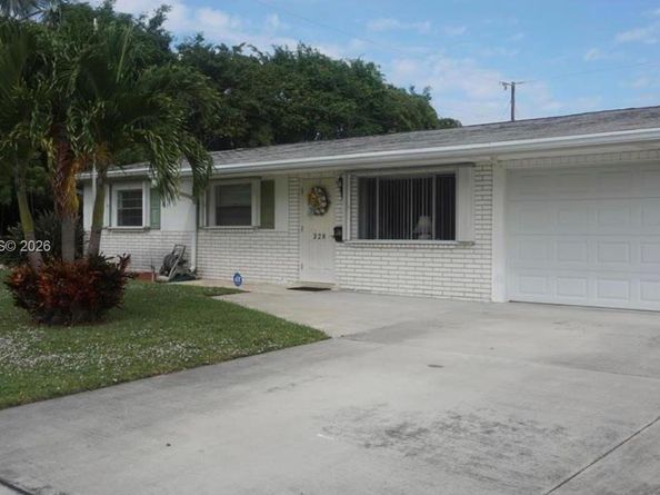328 Riverdale Rd, Palm Springs FL 33461