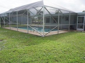 328 Riverdale Rd, Palm Springs FL 33461