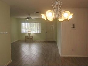 328 Riverdale Rd, Palm Springs FL 33461