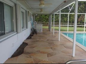 328 Riverdale Rd, Palm Springs FL 33461