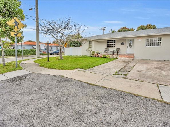 2900 SW 19th St, Miami FL 33145