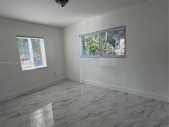 7001 NW 6th Ave, Miami FL 33150