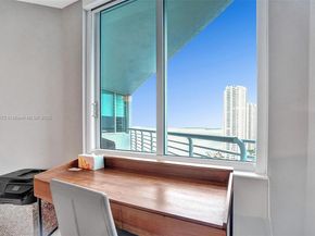 325 S Biscayne Blvd 2519, Miami FL 33131