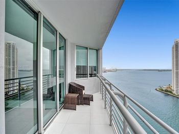 325 S Biscayne Blvd