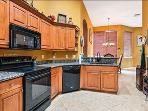 5764 NW 125th Ter, Coral Springs FL 33076