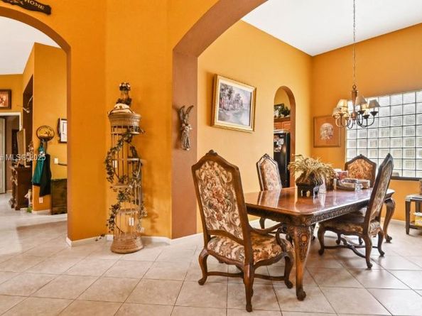 5764 NW 125th Ter, Coral Springs FL 33076