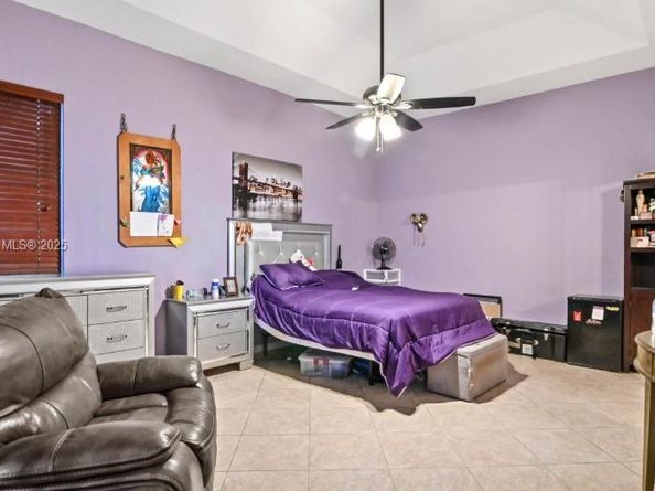 5764 NW 125th Ter, Coral Springs FL 33076
